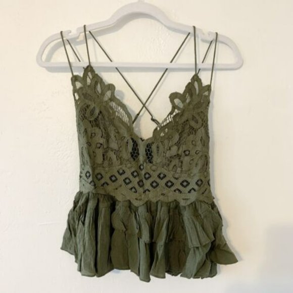 SOLD 2 NWT FREE PEOPLE ADELLA LACE CAMI - (2) QUANTITY - Picture 2 of 6